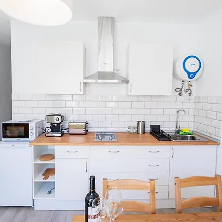 Maresia Apartment *